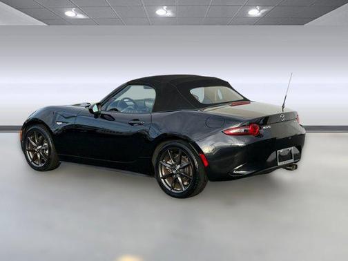 2021 Mazda MX-5 Miata Sport