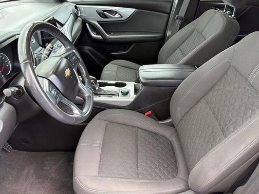 Black 2020 Chevrolet Blazer 1LT