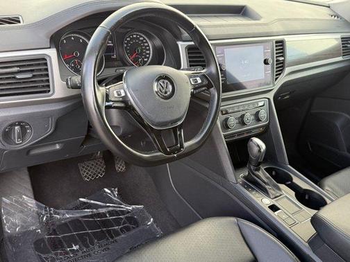 2020 Volkswagen Atlas 2.0T SE w/Technology