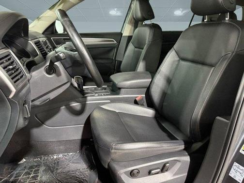 2020 Volkswagen Atlas 2.0T SE w/Technology