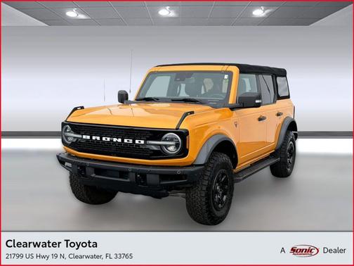 Cyber Orange Metallic Tricoat 2021 Ford Bronco Badlands