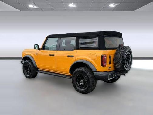 Cyber Orange Metallic Tricoat 2021 Ford Bronco Badlands