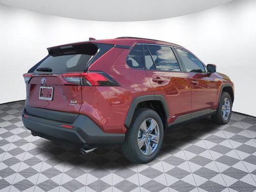 2025 Toyota RAV4 Hybrid XLE