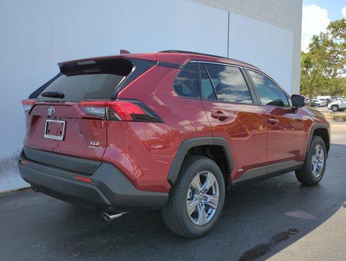 2025 Toyota RAV4 Hybrid XLE