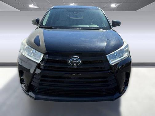 2019 Toyota Highlander LE I4