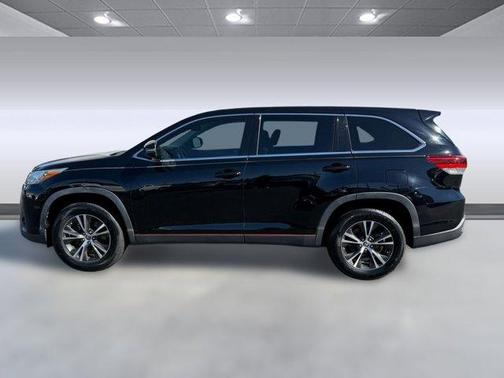 2019 Toyota Highlander LE I4