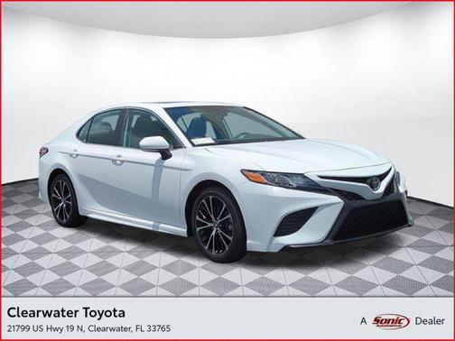 2020 Toyota Camry SE