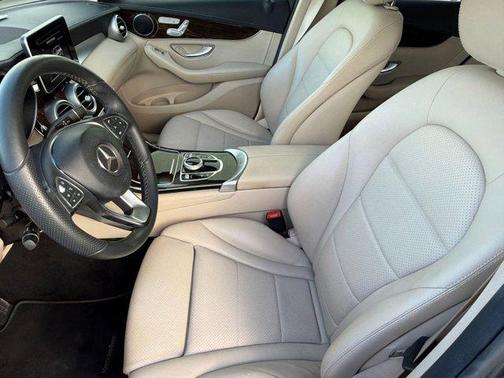 2017 Mercedes-Benz GLC 300 Base