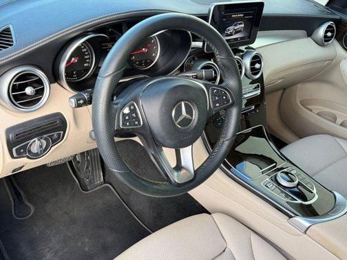 2017 Mercedes-Benz GLC 300 Base