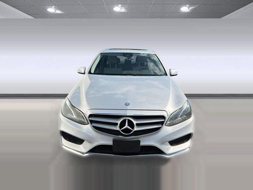 Silver 2014 Mercedes-Benz E-Class E 350 Luxury (4dr Sdn E 350 Luxury RWD)