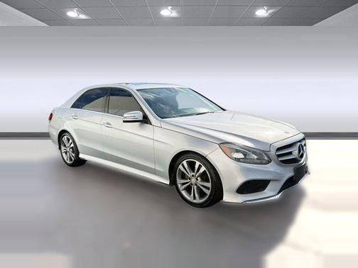 Silver 2014 Mercedes-Benz E-Class E 350 Luxury (4dr Sdn E 350 Luxury RWD)