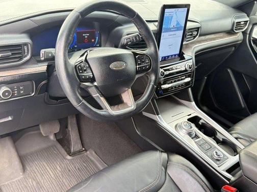 Carbonized Gray Metallic 2021 Ford Explorer Platinum