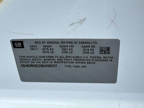 Summit White 2011 Buick Regal CXL