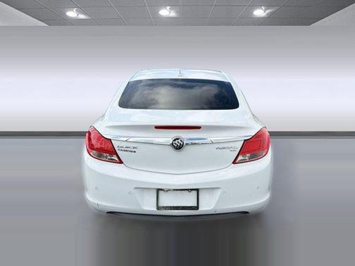 Summit White 2011 Buick Regal CXL