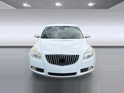 Summit White 2011 Buick Regal CXL