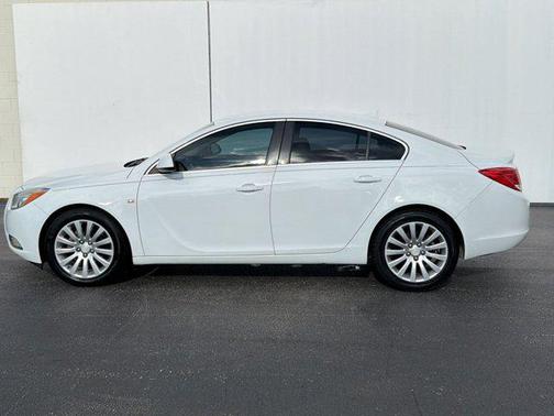Summit White 2011 Buick Regal CXL