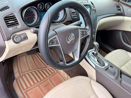 Summit White 2011 Buick Regal CXL