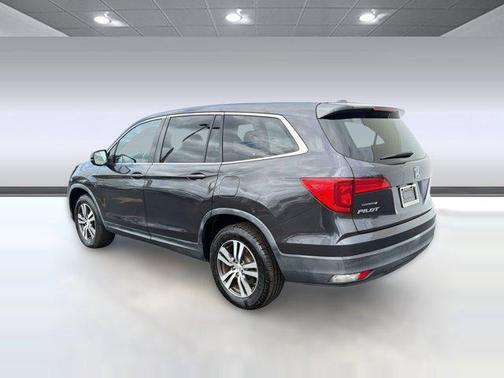 Modern Steel Metallic 2016 Honda Pilot EX