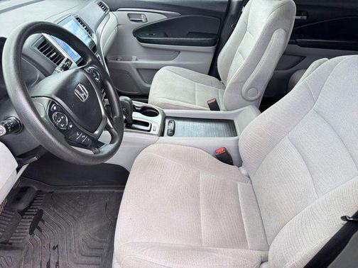 Modern Steel Metallic 2016 Honda Pilot EX