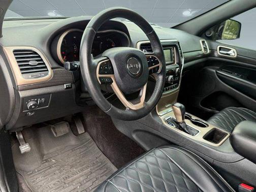 2017 Jeep Grand Cherokee Laredo