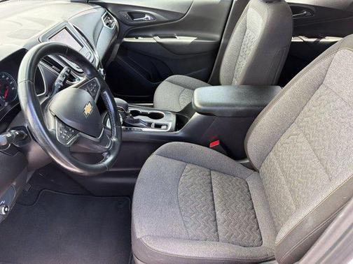 White 2024 Chevrolet Equinox 1LT