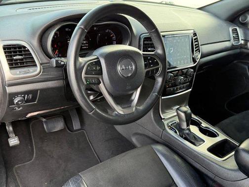 2019 Jeep Grand Cherokee Laredo