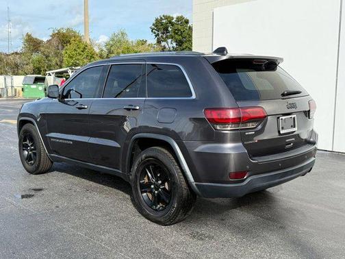 2019 Jeep Grand Cherokee Laredo
