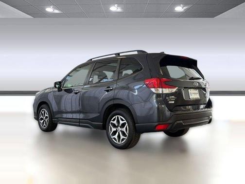 Dark Gray Metallic 2019 Subaru Forester Premium