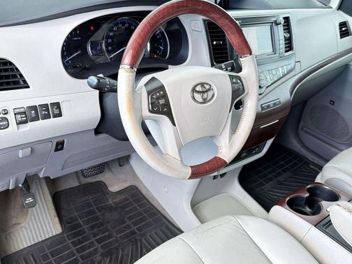 Silver Sky Metallic 2013 Toyota Sienna Limited