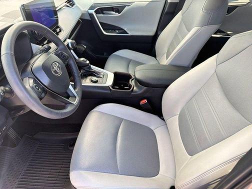 2024 Toyota RAV4 Hybrid Limited