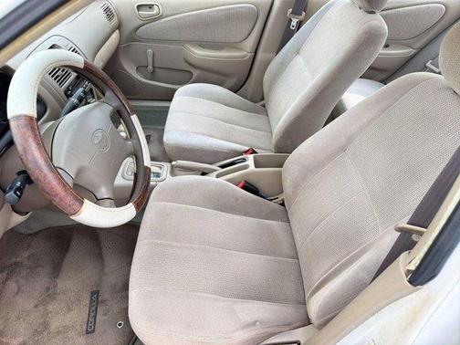 Sandrift Metallic 2001 Toyota Corolla CE