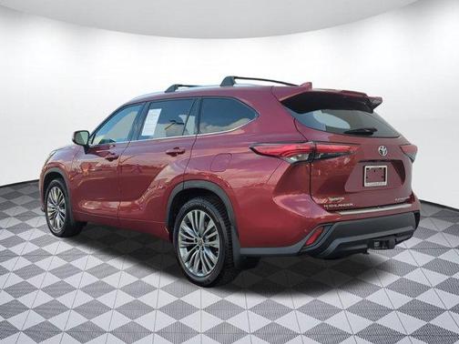 2021 Toyota Highlander Platinum