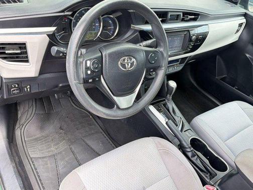 4Evergreen Metallic 2016 Toyota Corolla LE