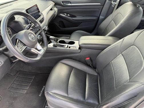 2020 Nissan Altima Platinum FWD