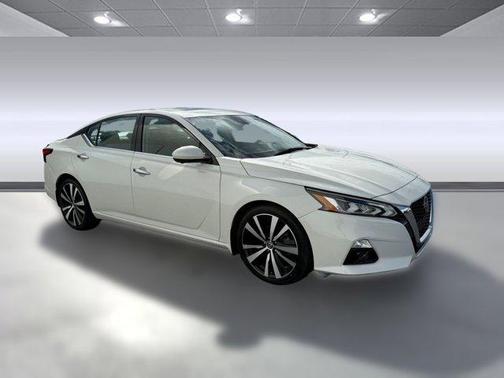 2020 Nissan Altima Platinum FWD