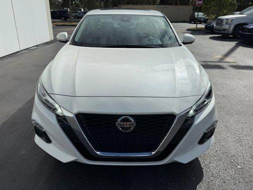 2020 Nissan Altima Platinum FWD