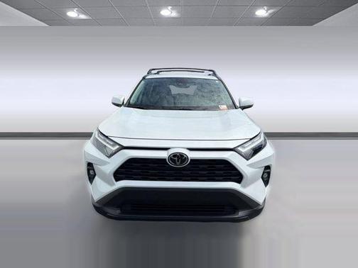 Wind Chill Pearl 2025 Toyota RAV4 XLE Premium