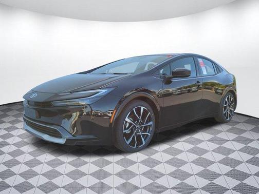 2025 Toyota Prius L