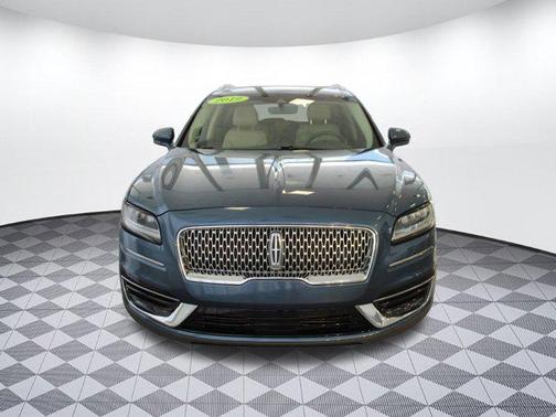 2019 Lincoln Nautilus Select