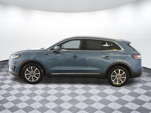 2019 Lincoln Nautilus Select