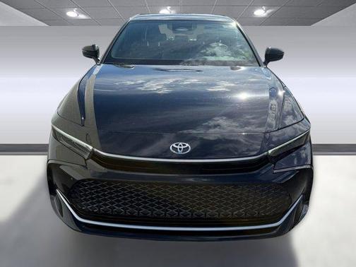 2025 Toyota Crown XLE (XLE AWD (Natl))