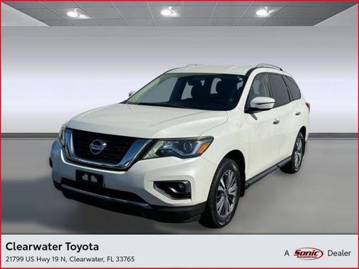 2017 Nissan Pathfinder SV