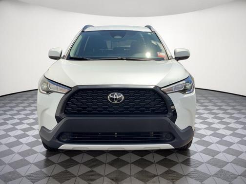 Wind Chill Pearl 2023 Toyota Corolla Cross LE