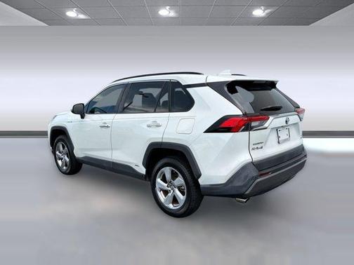 Blizzard Pearl 2020 Toyota RAV4 Hybrid SE