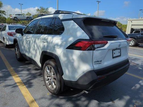 2025 Toyota RAV4 XLE Premium