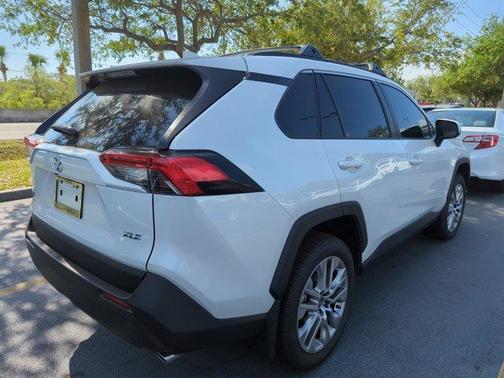 2025 Toyota RAV4 XLE Premium