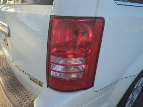 2010 Chrysler Town & Country Touring