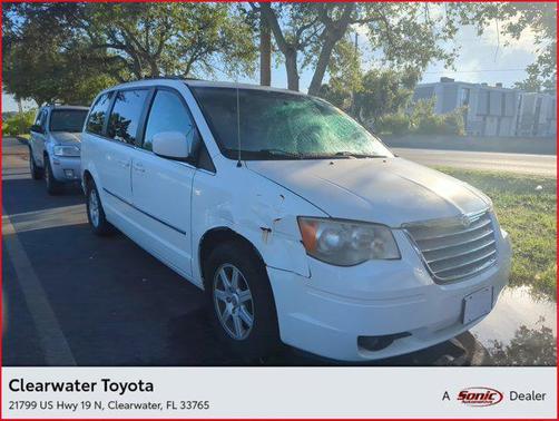 2010 Chrysler Town & Country Touring