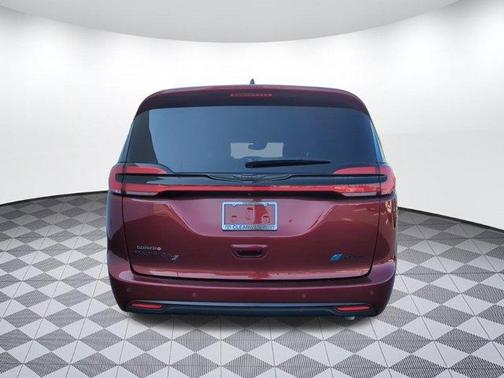 2022 Chrysler Pacifica Hybrid Touring L