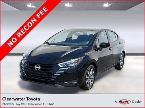 Super Black 2025 Nissan Versa 1.6 SV
